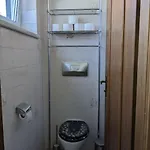 아파트 Schoene Mit Terrasse, Garten Und-pool