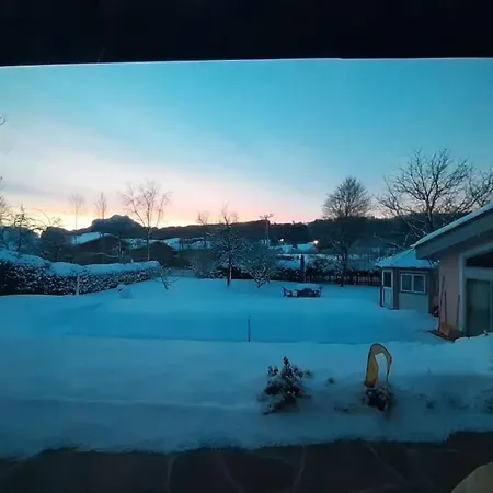 Apartman Schoene Mit Terrasse, Garten Und-pool *